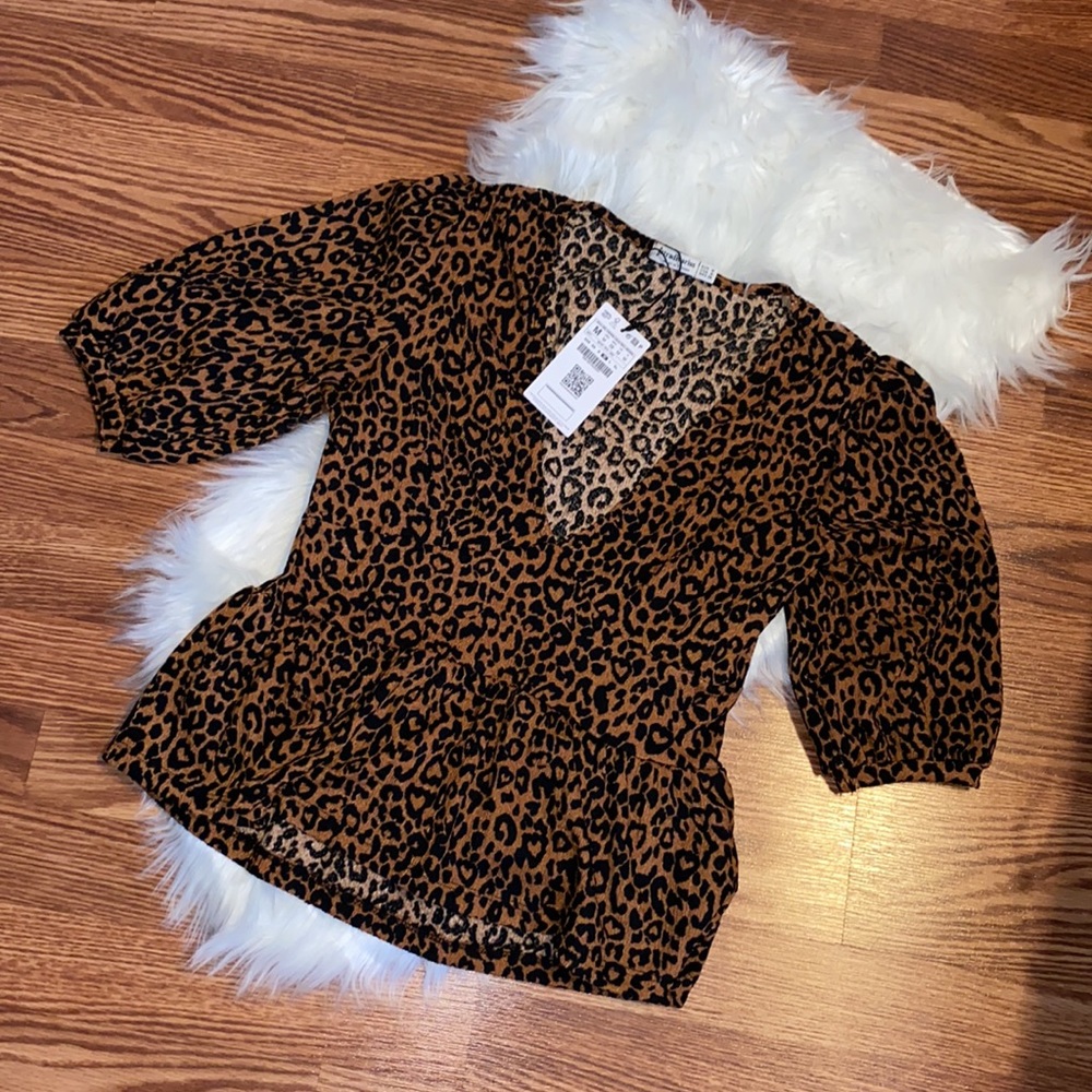 Leopard Top - Picture 7 of 9